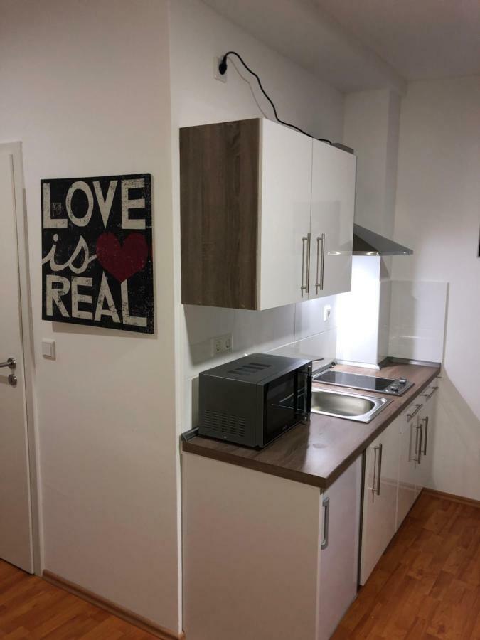 Apartment 4 Rent *