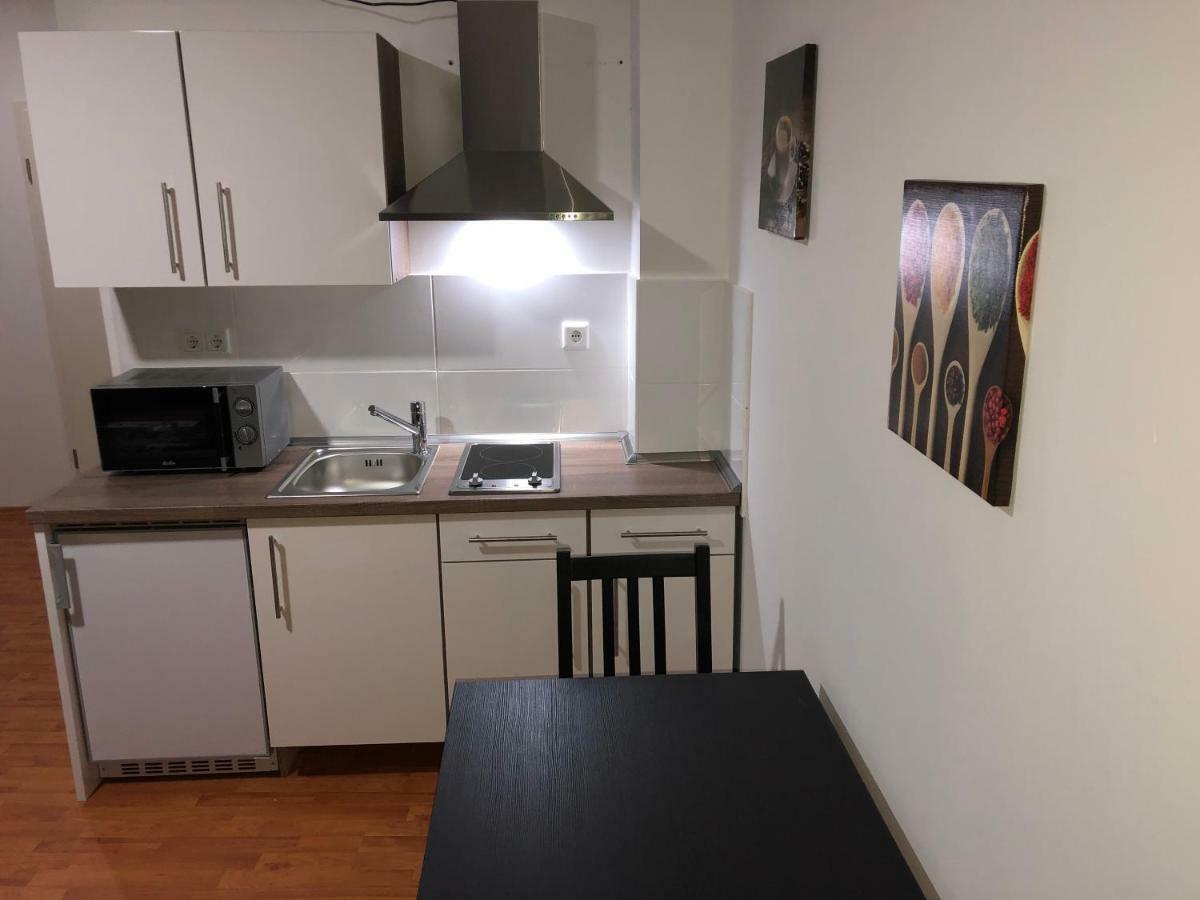 4 Rent Apartment *