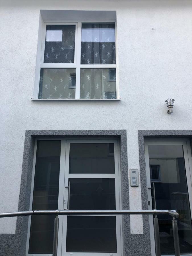 4 Rent Apartment